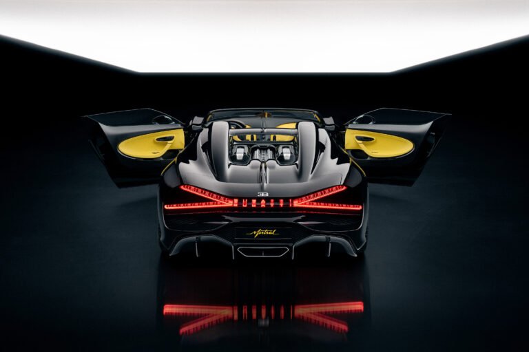 Bugatti W16 Mistral: Kombinationen av Kraft och Elegans