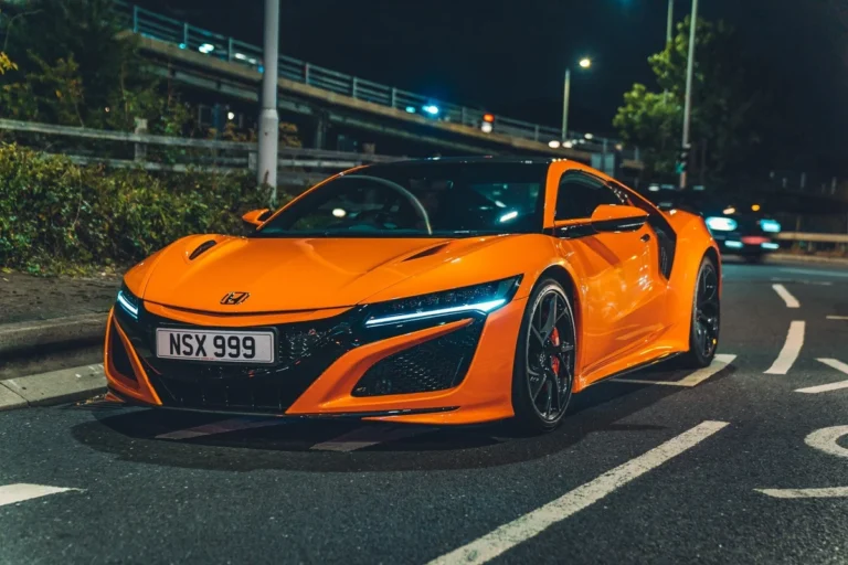 ”Honda NSX – En banbrytande ikons revolution genom tiderna”