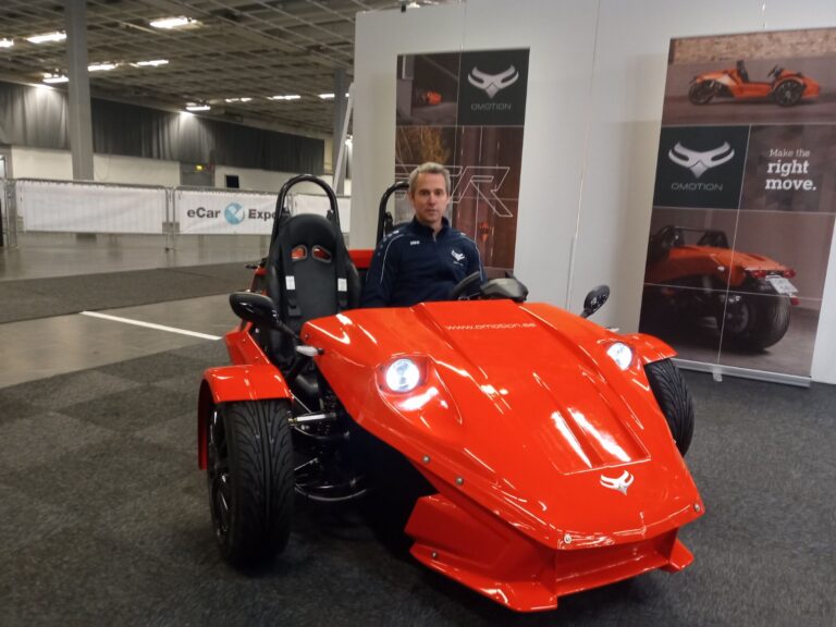 OMotion – Briljerar på eCarExpo med nya flaggskeppet OMotion 2!