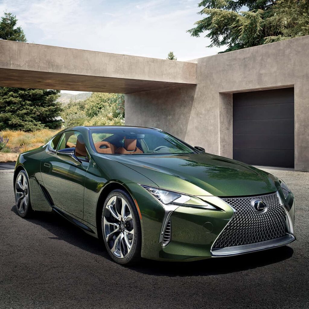 Lexus LB 500 Coupé – Ett Mästerverk av Prestanda och Elegans för Dig som Älskar Coupé!