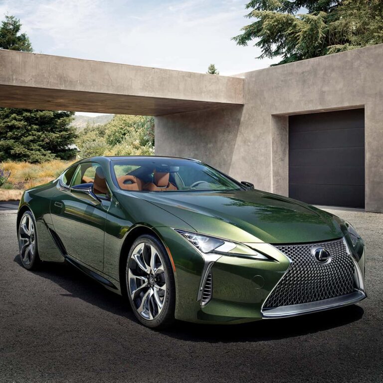 Lexus LB 500 Coupé – Ett Mästerverk av Prestanda och Elegans för Dig som Älskar Coupé!