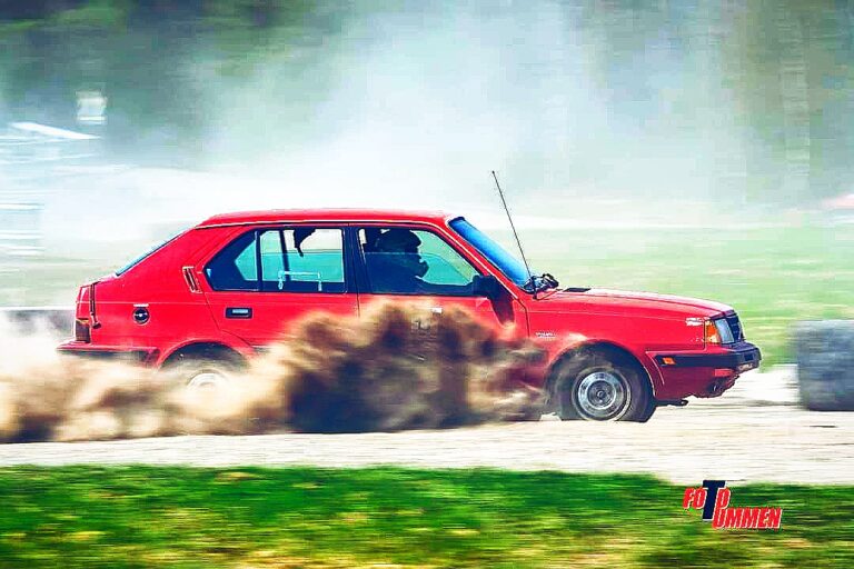 Motorfesten på Isätra Motorstadion – En Strålande Dag av Racing och Gemenskap!