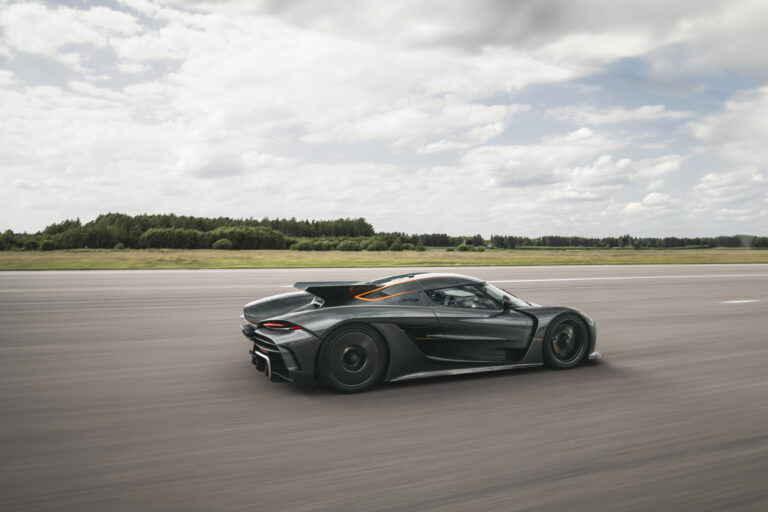 Koenigsegg Jesko Absoluts Historiska Världsrekord på 0-400km/h – Kungen av Hastighet