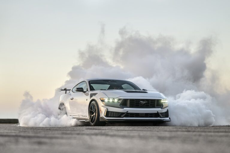 Hennessey SUPER VENOM® Mustang – 850 Hästkrafter av Ren Amerikansk Brutalitet
