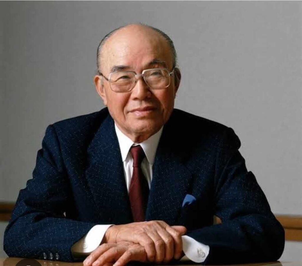 Vintagefeber med Peder: Reportage Nr 6 ur Porträtt-Serien – En Historisk Resa Genom Automobilens Framfart – Soichiro Honda – Mekanikens Mästarvisionär som Förändrade Världen på Två och Fyra Hjul
