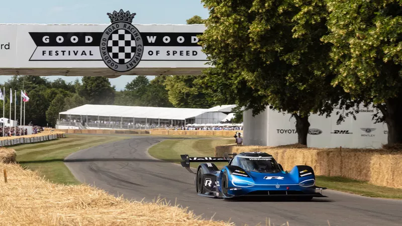 Volkswagen ID.R – Elektriska Supersportbilen tar Rekord efter Rekord