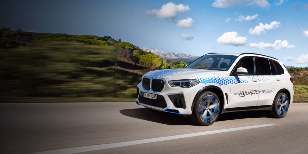 BMW iX5 Hydrogen – När Framtidens Mobilitet Byter Spår