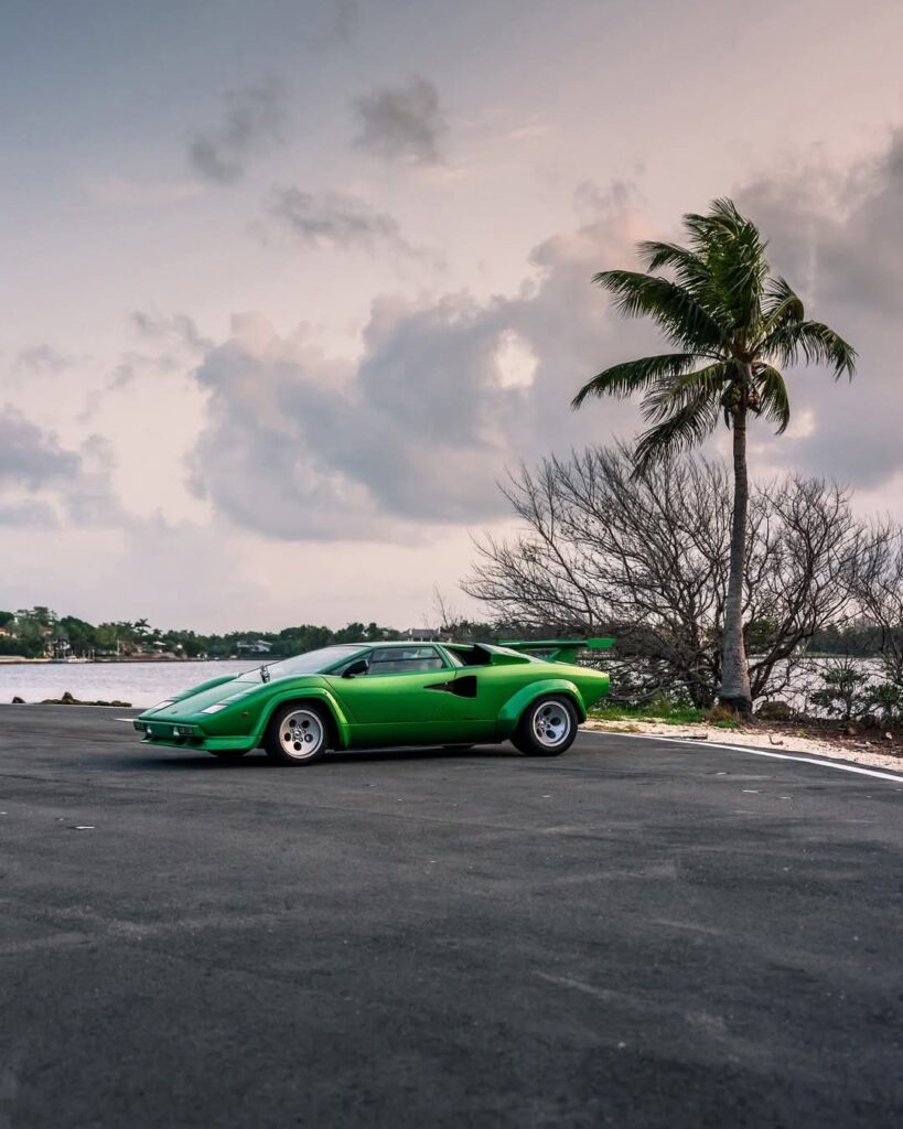 En Lamborghini Countach Som Ingen Annan – Kunglig, Grön och Oförglömlig