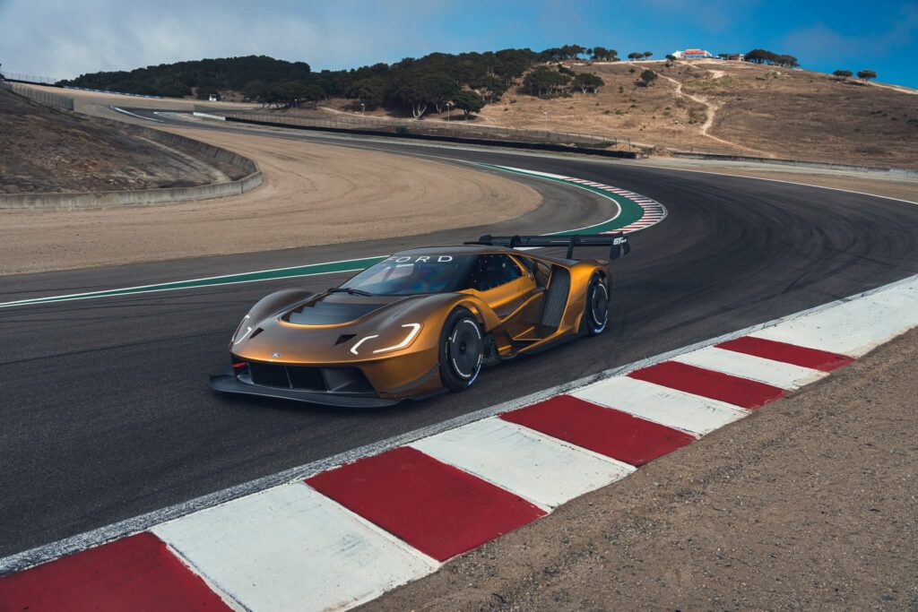 Ford GT Mk IV – Vildare Än Garaget Kan Tämja