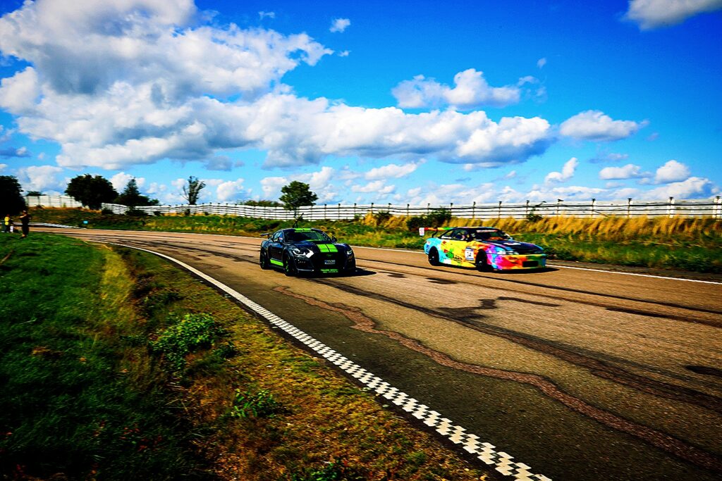 Bugra Canbas & Motorextra Taggar För Motorfest – Visar Upp Sveriges Mest Påkostade Mustang Vid Vårgårda Motorfestival & Göteborg Motorfestival!