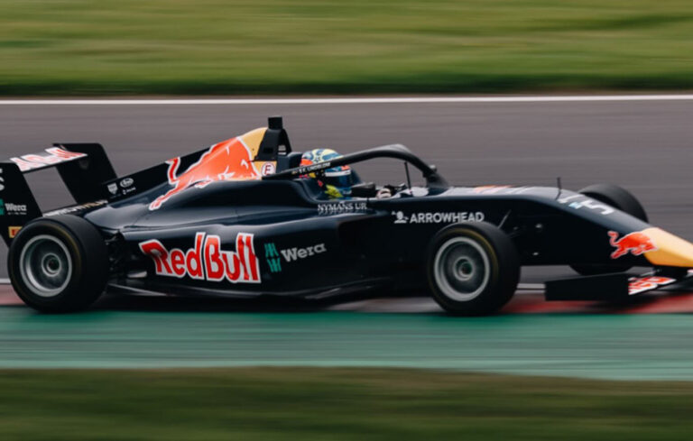 Scott Kin Lindblom redo för full satsning i brittiska Formel 4