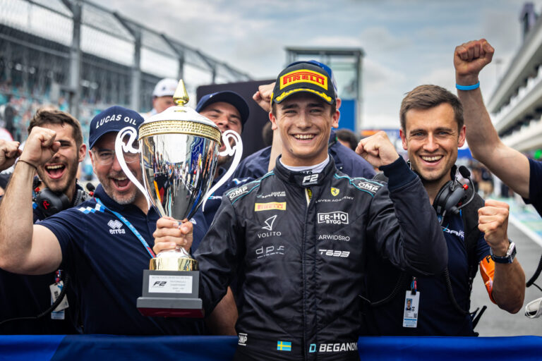Ferrari-junioren Dino Beganovic tar pallplats i F2 – sensationell uppkörning i dramatiskt regnrace i Miami