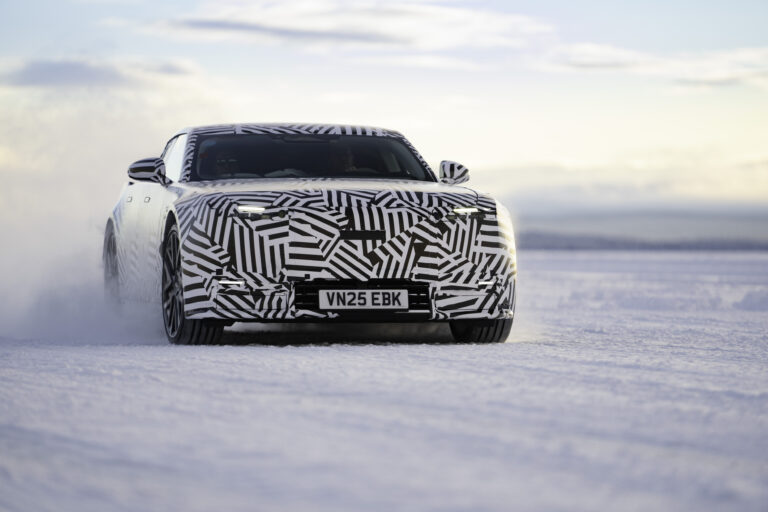 Kapplöpning i Arktis – så bygger Jaguar sin mest extrema Grand Tourer någonsin