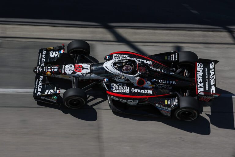 Rosenqvist följer upp Indy‑triumfen – stark sexa efter dramatisk uppkörning i Detroit